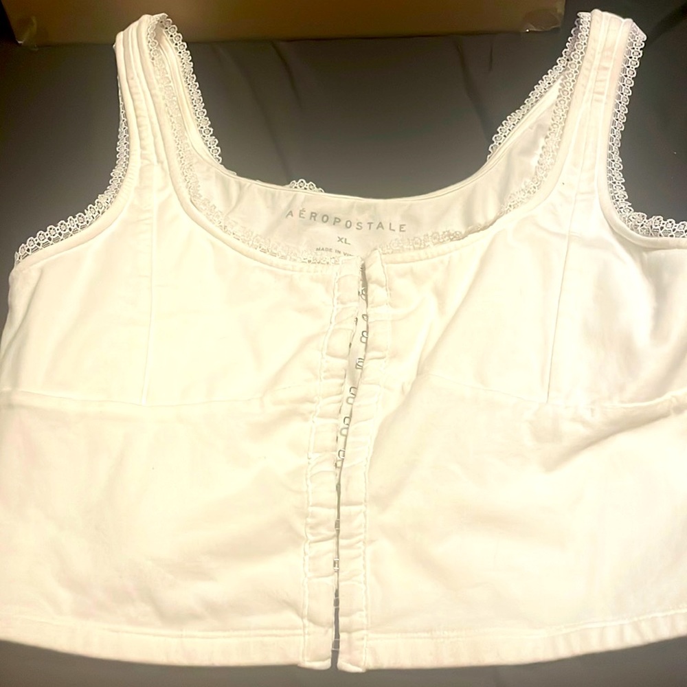 White latched front lace trimmed crop top